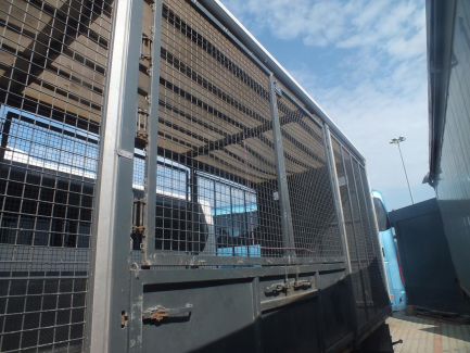 Zdjęcie przedmiotu: Przyczepa z osiami centralnymi KONAR JG6