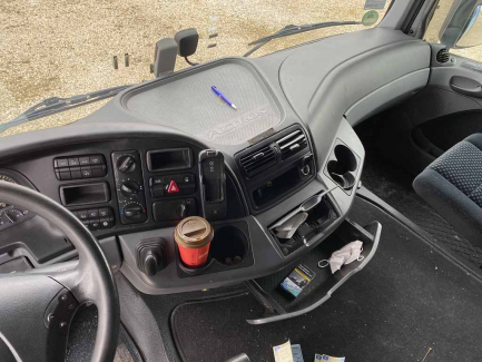 Zdjęcie przedmiotu: Bundle Auction Mercedes-benz Actros + Krone ZZF