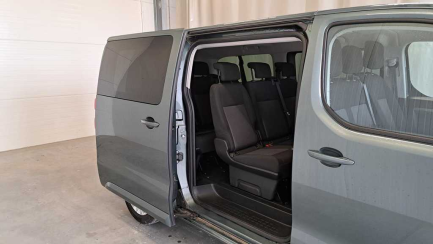 Zdjęcie przedmiotu: Toyota PROACE Verso 2.0 D-4D E6EA 2.9t Medium Business Aut