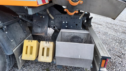 Zdjęcie przedmiotu: Samoch&oacute;d specjalny do czyszczenia kanalizacji Mercedes-Benz 2544 L Actros E5 25.0t