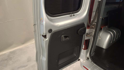 Zdjęcie przedmiotu: Opel VIVARO 1.6 CDTI E6 2.9t L2H1 Edition