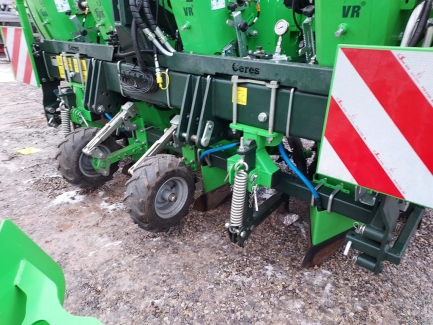 Zdjęcie przedmiotu: Potato planter AVR CERES 440