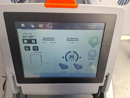 Zdjęcie przedmiotu: Urządzenie medyczne DEKA SCHWARZY wykorzystujące pole elektromagnetyczne do budowania mięśni i modelowania ciała