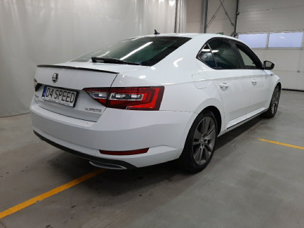 Zdjęcie przedmiotu: Skoda Superb III 2.0 TSI Sportline DSG
