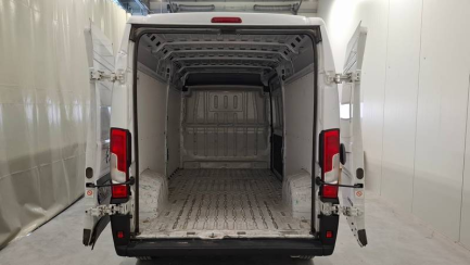 Zdjęcie przedmiotu: Opel Movano E6.4 3.5t L3H2