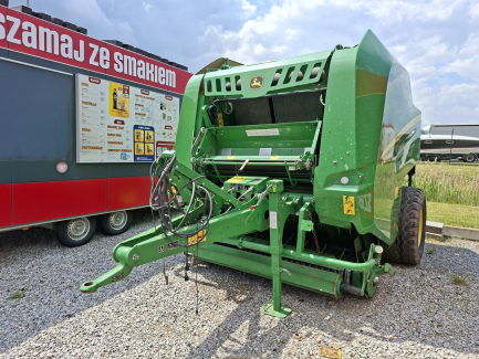 Прес-підбирач JOHN DEERE V451HR