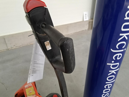 Zdjęcie przedmiotu: Wózek paletowy elektryczny BT Tyro LHE130