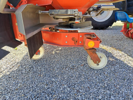 Zdjęcie przedmiotu: RAUCH AXIS M 20.2 Q 2-disc fertilizer spreader