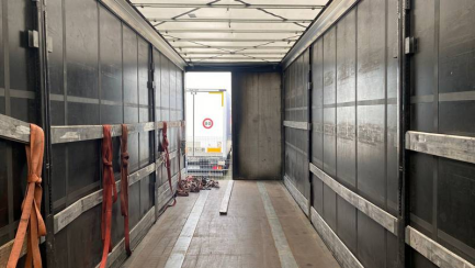 Zdjęcie przedmiotu: KOEGEL SN24 Mega 35.0t Dropside