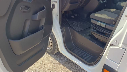 Zdjęcie przedmiotu: RENAULT/GRUAU Master FWD 2.3 dCi L3H1 Pack Clim S&S+E E6 3.5t