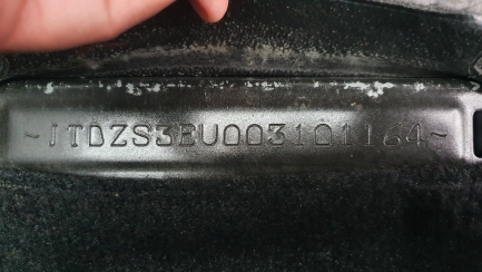 Zdjęcie przedmiotu: Toyota Prius 1.8 HSD Premium