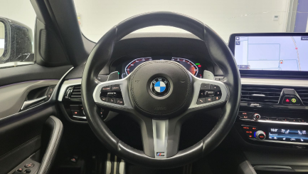 Zdjęcie przedmiotu: BMW 520i Touring mHEV M Sport sport-aut