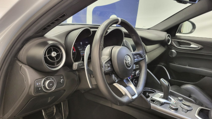 Zdjęcie przedmiotu: ALFA ROMEO Giulia 2.0 Turbo Veloce aut