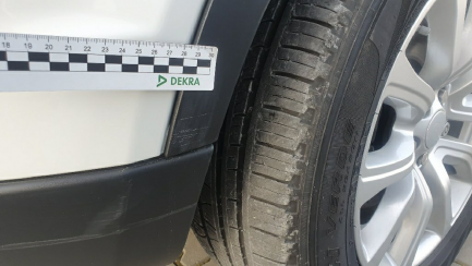 Zdjęcie przedmiotu: Range Rover Evoque 15-19 2.0TD4 SE aut