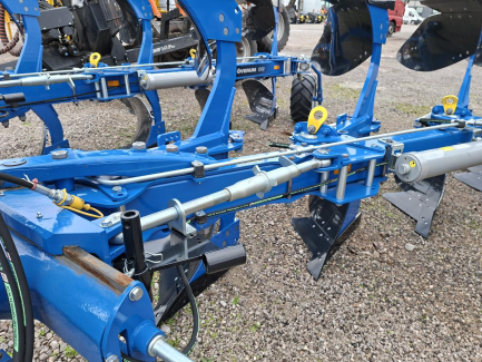 Zdjęcie przedmiotu: OVERUM CX-H4 reversible plough