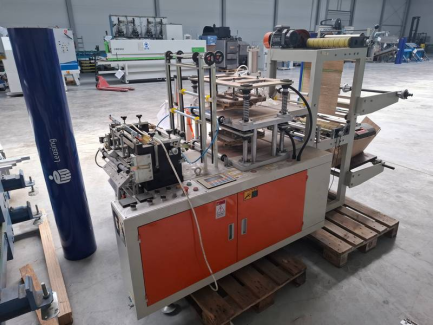 Zdjęcie przedmiotu: Maszyna do produkcji foliowych przeźroczystych rękawiczek Well-Tech Internationa Machinery WT-GM-B500