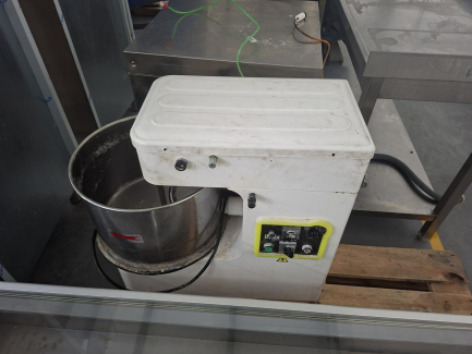 Zdjęcie przedmiotu: A set of catering equipment