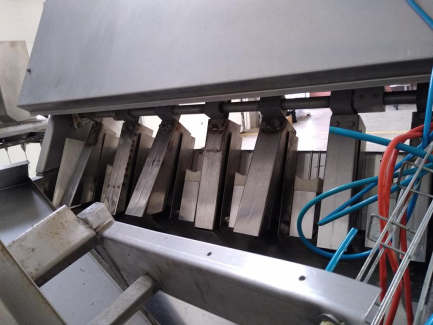 Zdjęcie przedmiotu: Apple peeler PND S.r.l. Fruit Processing Machinery Italy PEELING MACHINE PL6 160 BG