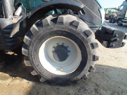 Zdjęcie przedmiotu: VALTRA T213 VERSU agricultural tractor