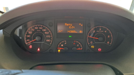 Zdjęcie przedmiotu: Peugeot Boxer 435 2.2 BlueHDi L3H2 Pro E6.2 3.5t