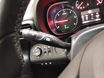 Zdjęcie przedmiotu: Opel Combo Life Essentia S&S