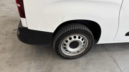 Zdjęcie przedmiotu: Citroen Berlingo III 1.5 BlueHDi E6.3 2.4t XL Driver 950