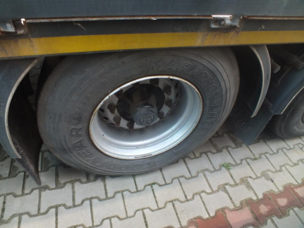 Zdjęcie przedmiotu: Przyczepa z osiami centralnymi KONAR JG6