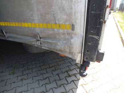 Zdjęcie przedmiotu: DAF LF FA 45.220 G08 4x2 Euro 5 + naczepa kurtynowa KONAR JG4