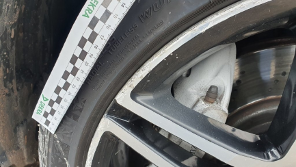 Zdjęcie przedmiotu: Mercedes-benz CLS550 sedan