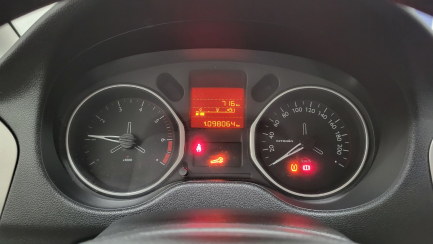 Zdjęcie przedmiotu: Citroen C-Elysee 1.2 PureTech GPF Feel
