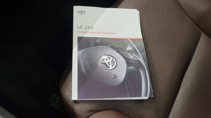 Zdjęcie przedmiotu: Toyota Land Cruiser 2.8 D-4D Executive aut