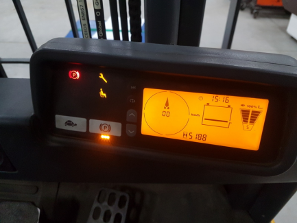 Zdjęcie przedmiotu: W&oacute;zek widłowy Jungheirich EFG220 GE115-310ZT