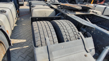 Zdjęcie przedmiotu: Iveco AS440T/P 4x2 Hi-Way