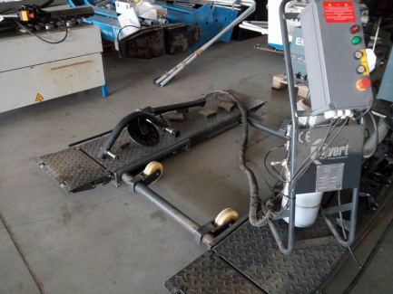 Zdjęcie przedmiotu: Vulcanization equipment (lift, balancing machine, assembly machine)