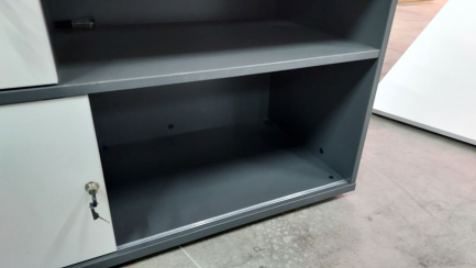 Zdjęcie przedmiotu: Room equipment - furniture