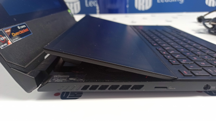Zdjęcie przedmiotu: Notebook / Laptop 15,6"ASUS ROG Zephyrus Duo 15 SE R9/32GB/1TB/W10P RTX3080