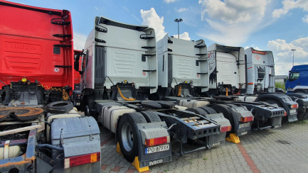 Zdjęcie przedmiotu: Iveco AS440T/P 4x2 Hi-Way