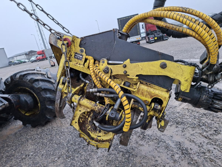 Zdjęcie przedmiotu: Комбайн JOHN DEERE 1270G