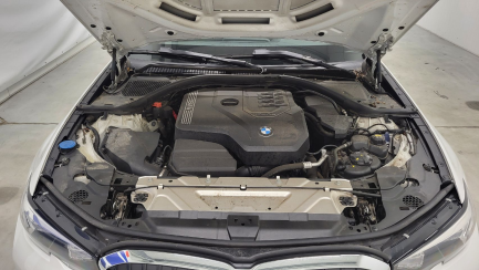 Zdjęcie przedmiotu: BMW 320i Advantage aut