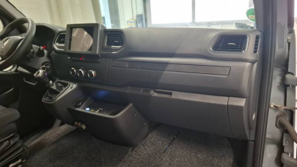 Zdjęcie przedmiotu: Renault Master FWD 2.3 dCi E6 3.5t L3H1 Pack Clim S&S+E