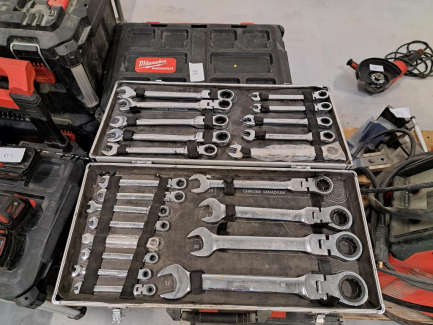 Zdjęcie przedmiotu: Workshop equipment set