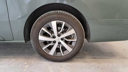 Zdjęcie przedmiotu: Toyota PROACE Verso 2.0 D-4D E6EA 2.9t Medium Business Aut.