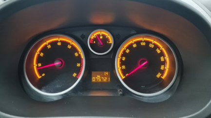 Zdjęcie przedmiotu: Opel Corsa Długotrwały post&oacute;j