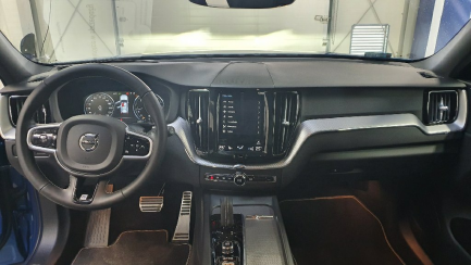 Zdjęcie przedmiotu: Volvo XC60 B5 D AWD R-Design aut