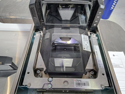 Zdjęcie przedmiotu: NCR R6LN self-service cash register