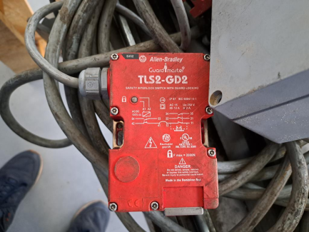 Zdjęcie przedmiotu: WITTMANN W711 linear robot designed to work with an injection molding machine