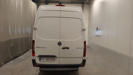 Zdjęcie przedmiotu: Mercedes-Benz Sprinter 319 CDI E6 3.5t Niezgodność w DR- ilość miejsc