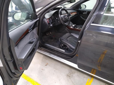 Zdjęcie przedmiotu: Audi A8 Quattro 3.0 TDi DPF Lang Tiptronic