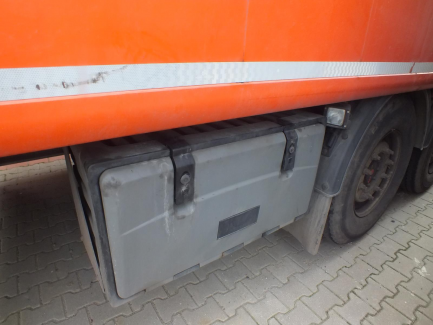 Zdjęcie przedmiotu: KRAKER CF-Z CF200 moving floor semi-trailer