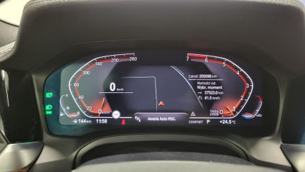 Zdjęcie przedmiotu: BMW 330i Luxury Line aut